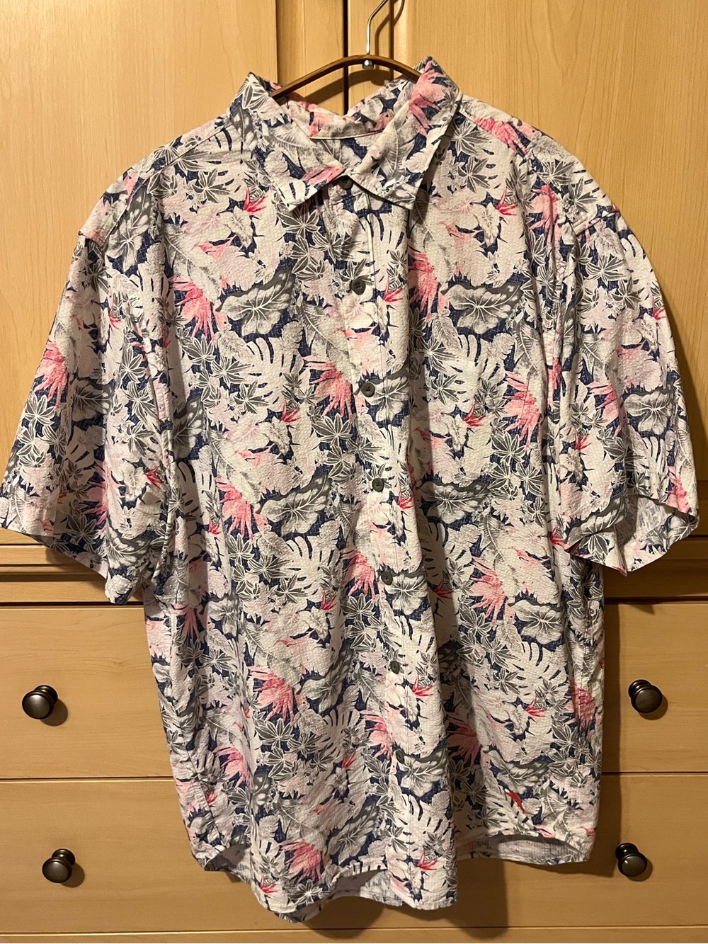 Tommy Bahama Floral Short-Sleeve Button-Down in Pink, Navy & White, XL